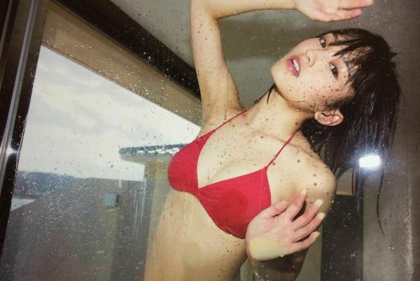 山本彩   PB写真集_山本彩《SY》高清美图：清纯短发、比基尼泳装诱惑，摄影大师LESLIE KEE镜头下的夏日灵动尤物第106张图片