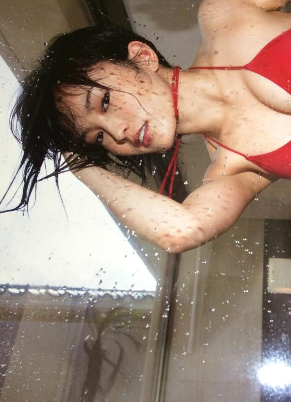 山本彩   PB写真集_山本彩《SY》高清美图：清纯短发、比基尼泳装诱惑，摄影大师LESLIE KEE镜头下的夏日灵动尤物第114张图片