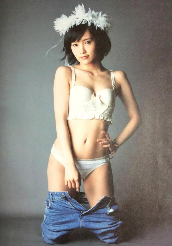 山本彩   PB写真集_山本彩《SY》高清美图：清纯短发、比基尼泳装诱惑，摄影大师LESLIE KEE镜头下的夏日灵动尤物第135张图片