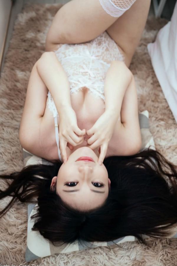 林萱瑜   kiki - 白色蕾丝内衣诱惑私房照，纯欲女神清纯撩人，唯美丝袜写真 [105P]第101张图片