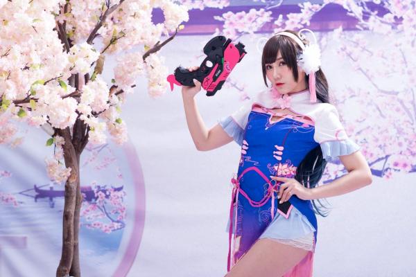 喬喬兒 乔乔儿  台湾正妹乔乔儿写真《琴棚电玩少女DVA》：角色扮演游戏风格与慵懒居家私房照合集第15张图片