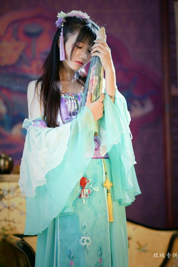 喬喬兒 乔乔儿  台湾正妹乔乔儿唯美写真，古风韵味与日系元气校服少女，带你重温校园初恋般的青春悸动第6张图片