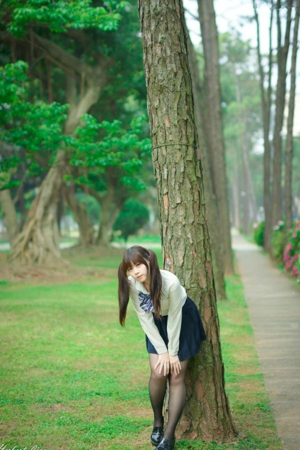 ベッキー   台湾正妹Becky中央大学户外写真，清纯校服与甜美女仆装角色扮演 [92P]第3张图片