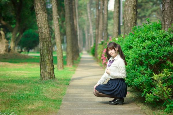 ベッキー   台湾正妹Becky中央大学户外写真，清纯校服与甜美女仆装角色扮演 [92P]第12张图片