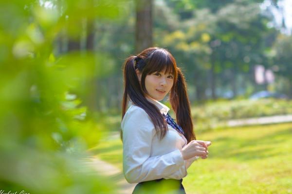 ベッキー   台湾正妹Becky中央大学户外写真，清纯校服与甜美女仆装角色扮演 [92P]第15张图片