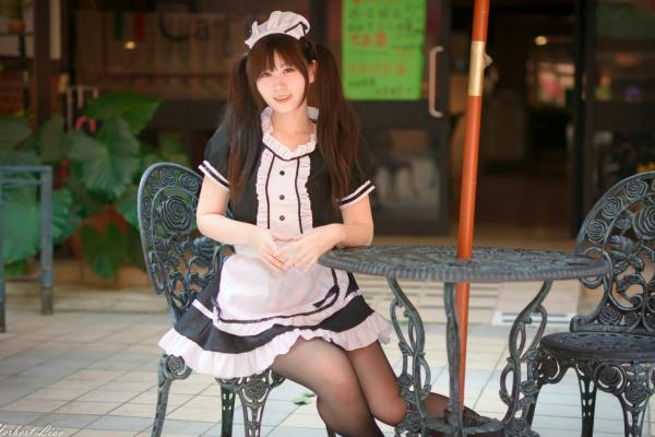 ベッキー   台湾正妹Becky中央大学户外写真，清纯校服与甜美女仆装角色扮演 [92P]第35张图片