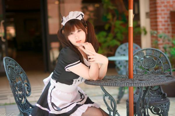 ベッキー   台湾正妹Becky中央大学户外写真，清纯校服与甜美女仆装角色扮演 [92P]第36张图片