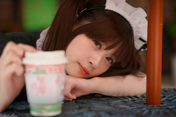 ベッキー   台湾正妹Becky中央大学户外写真，清纯校服与甜美女仆装角色扮演 [92P]第43张图片