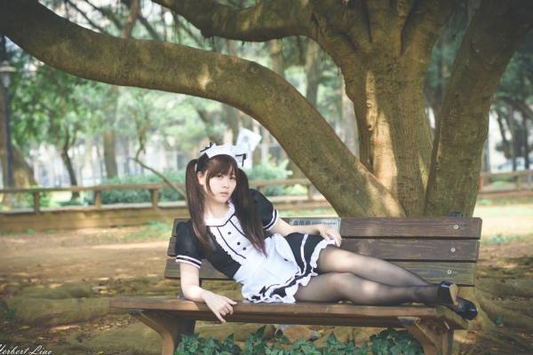 ベッキー   台湾正妹Becky中央大学户外写真，清纯校服与甜美女仆装角色扮演 [92P]第53张图片