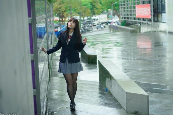 ベッキー   台湾正妹Becky实践大学校服写真，jk制服气质学妹清纯街拍第6张图片