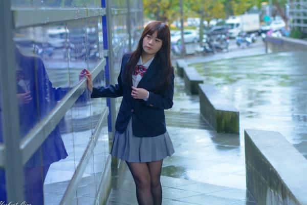 ベッキー   台湾正妹Becky实践大学校服写真，jk制服气质学妹清纯街拍第8张图片