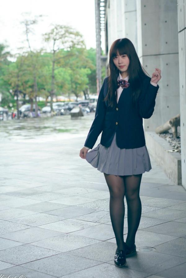 ベッキー   台湾正妹Becky实践大学校服写真，jk制服气质学妹清纯街拍第25张图片