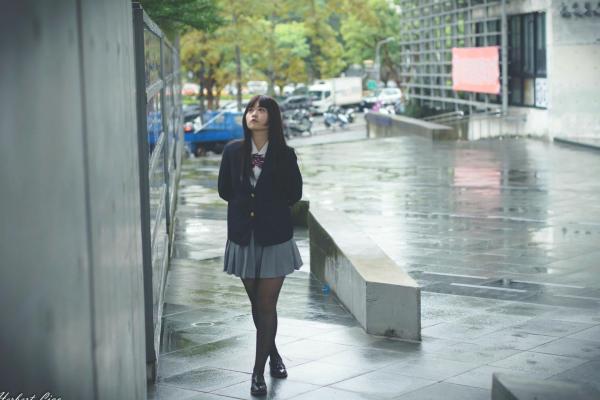 ベッキー   台湾正妹Becky实践大学校服写真，jk制服气质学妹清纯街拍第43张图片