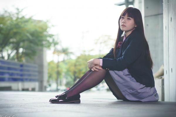 ベッキー   台湾正妹Becky实践大学校服写真，jk制服气质学妹清纯街拍第53张图片