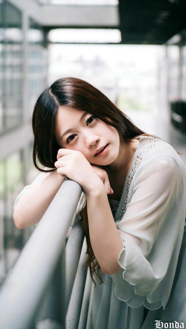 ベッキー   台湾美女Becky楼道职场写真，碎花OL衬衫搭配黑丝短裙，干练性感诱惑系列第18张图片