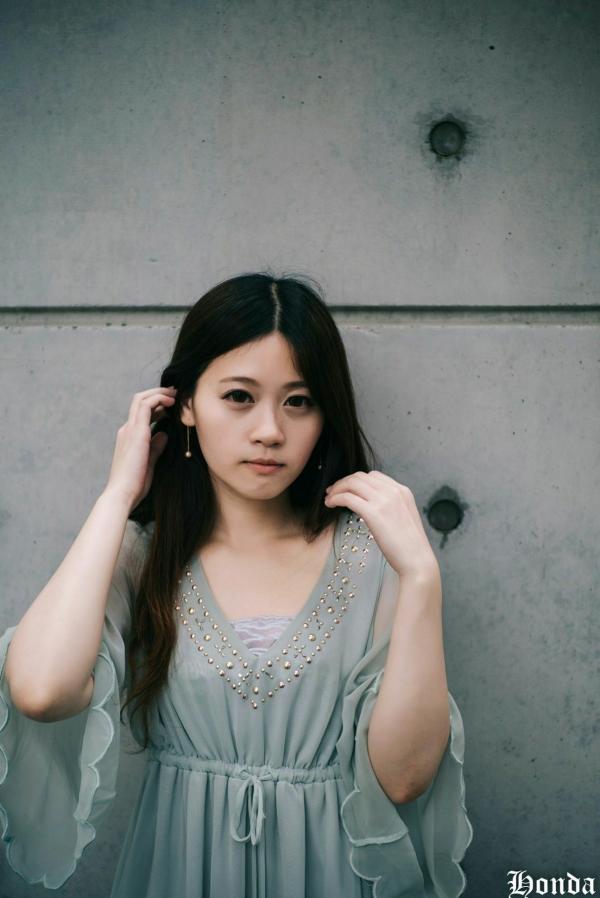 ベッキー   台湾美女Becky楼道职场写真，碎花OL衬衫搭配黑丝短裙，干练性感诱惑系列第28张图片