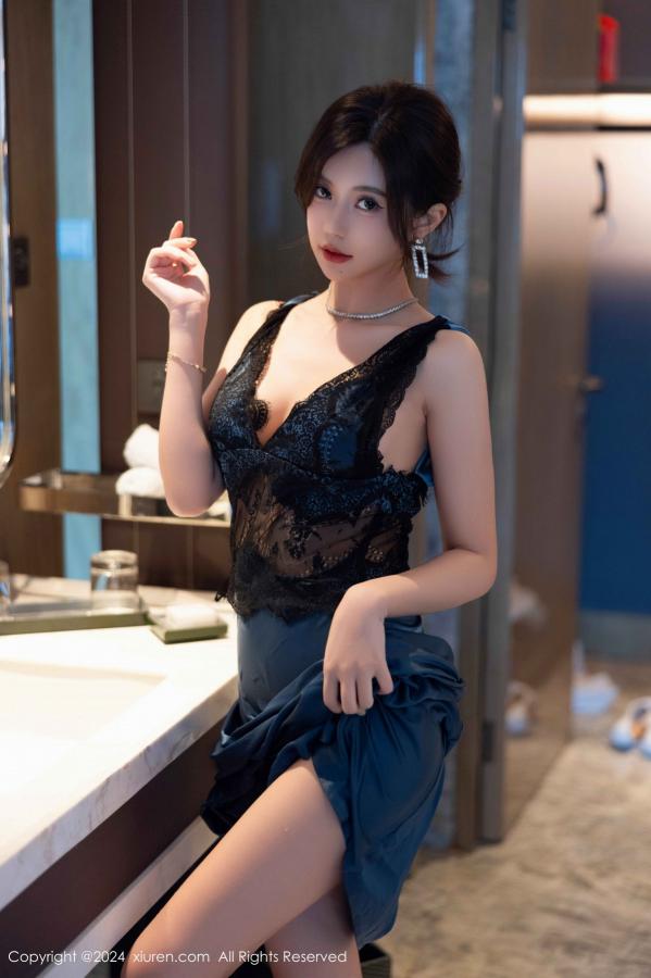 綺裡嘉 绮里嘉 [XiuRen]高清写真图 2024.10.18 No.9310 绮里嘉ula 丝袜美腿第72张图片