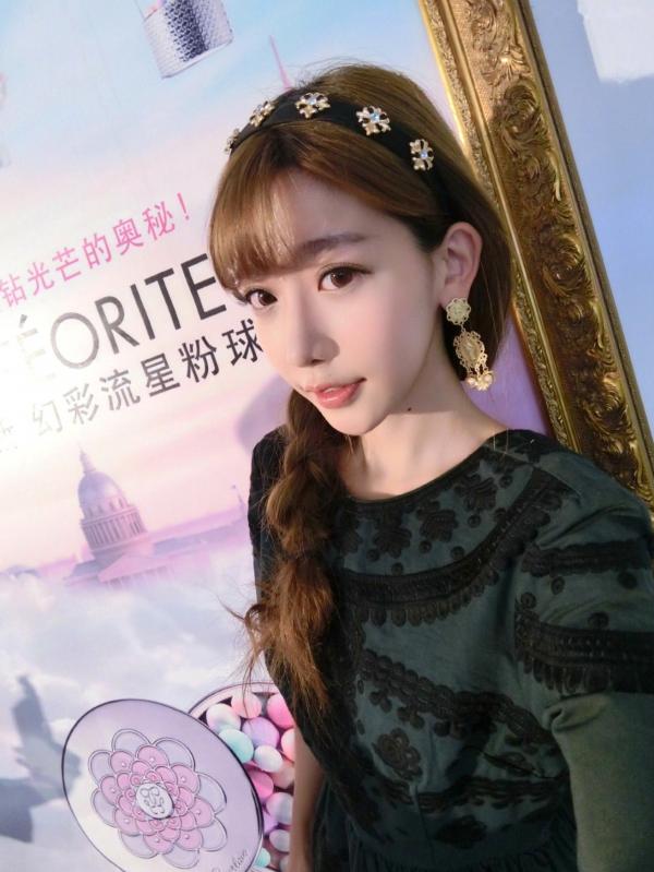 陈潇   台湾网红陈潇微博自拍写真合集：粉嫩甜美少女居家休闲风与生活日常精选第14张图片