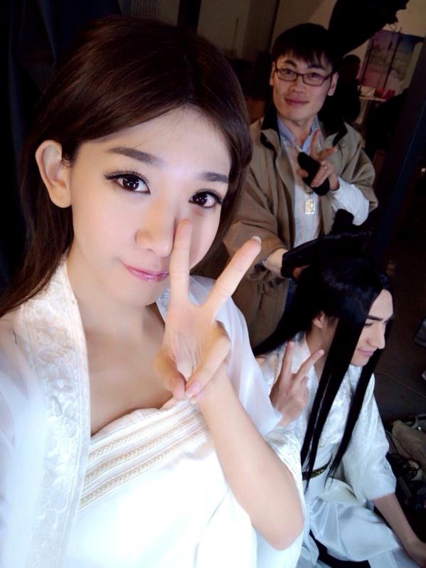 陈潇   台湾网红陈潇微博自拍写真合集：粉嫩甜美少女居家休闲风与生活日常精选第23张图片