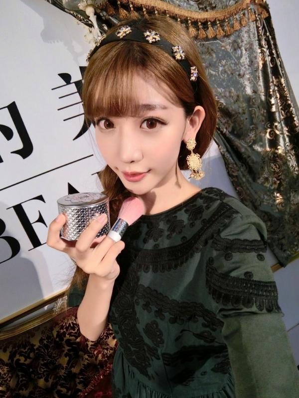 陈潇   台湾网红陈潇微博自拍写真合集：粉嫩甜美少女居家休闲风与生活日常精选第64张图片