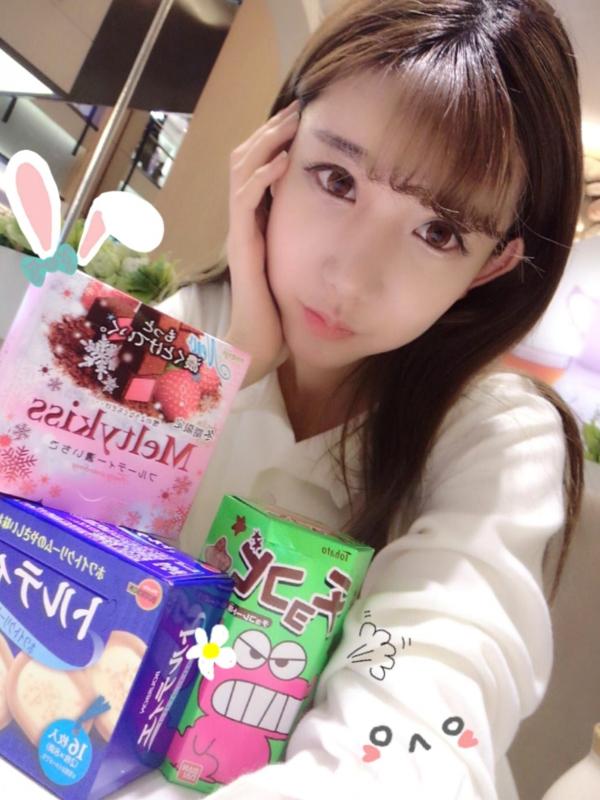 陈潇   台湾网红陈潇微博自拍写真合集：粉嫩甜美少女居家休闲风与生活日常精选第65张图片