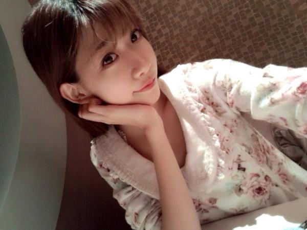陈潇   台湾网红陈潇微博自拍写真合集：粉嫩甜美少女居家休闲风与生活日常精选第98张图片