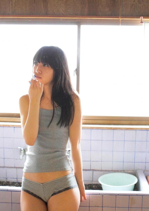 松岡菜摘 松冈菜摘  PB写真集_松冈菜摘《Tsuishin》自然清新风格治愈系少女户外旅拍写真集[105P]第5张图片