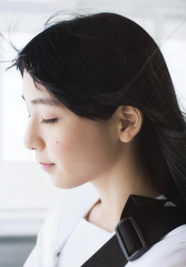 松岡菜摘 松冈菜摘  PB写真集_松冈菜摘《Tsuishin》自然清新风格治愈系少女户外旅拍写真集[105P]第12张图片