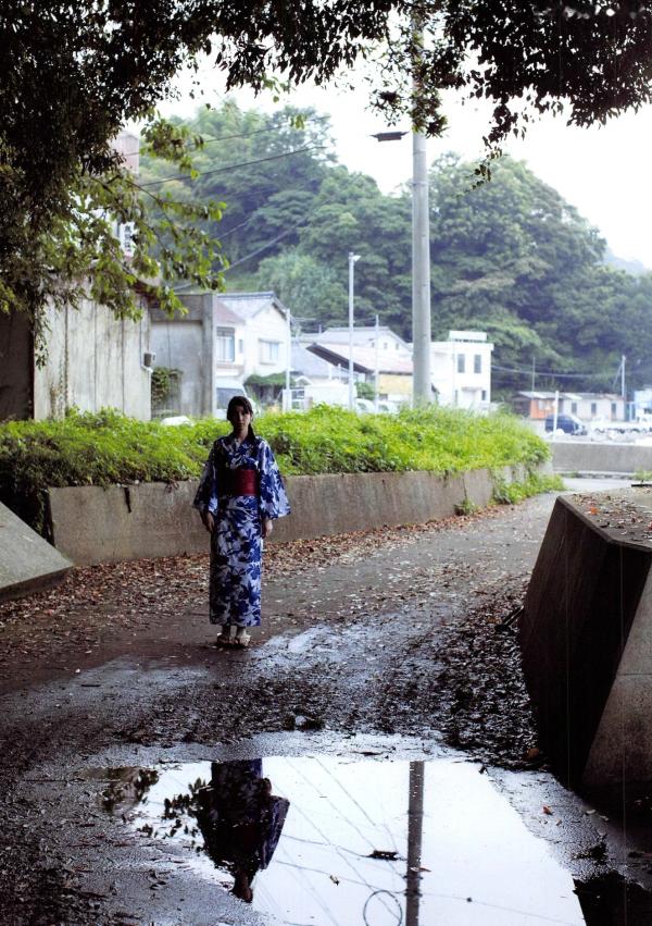 松岡菜摘 松冈菜摘  PB写真集_松冈菜摘《Tsuishin》自然清新风格治愈系少女户外旅拍写真集[105P]第72张图片