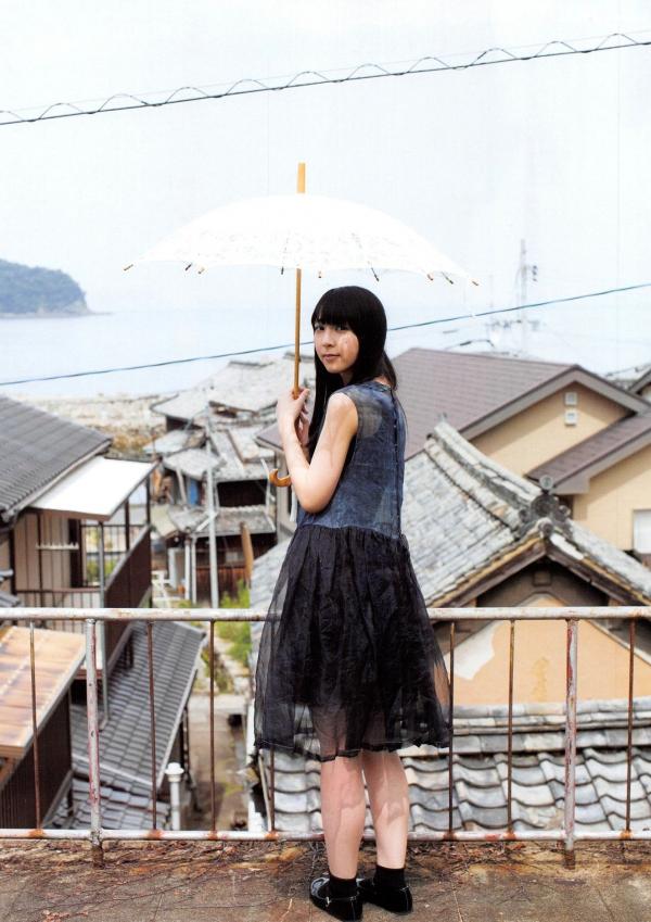 松岡菜摘 松冈菜摘  PB写真集_松冈菜摘《Tsuishin》自然清新风格治愈系少女户外旅拍写真集[105P]第89张图片