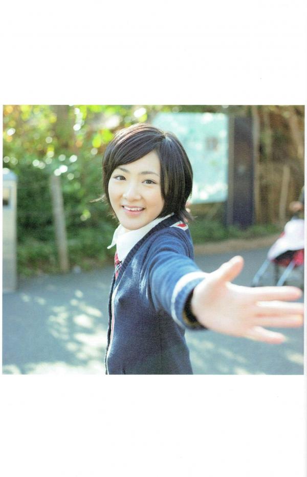 生駒里奈 生驹里奈  生驹里奈《君の足跡》写真精选：海边校园清纯校服主题，元气少女治愈系影像第4张图片