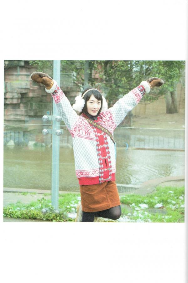 生駒里奈 生驹里奈  生驹里奈《君の足跡》写真精选：海边校园清纯校服主题，元气少女治愈系影像第6张图片