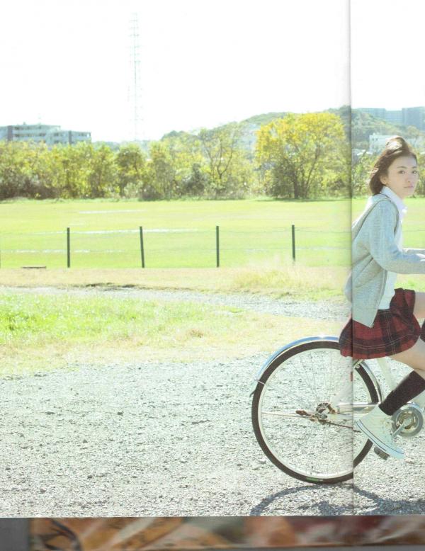 生駒里奈 生驹里奈  生驹里奈《君の足跡》写真精选：海边校园清纯校服主题，元气少女治愈系影像第24张图片