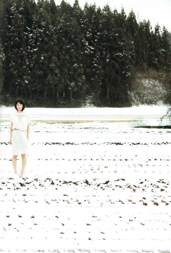 生駒里奈 生驹里奈  生驹里奈《君の足跡》写真精选：海边校园清纯校服主题，元气少女治愈系影像第27张图片
