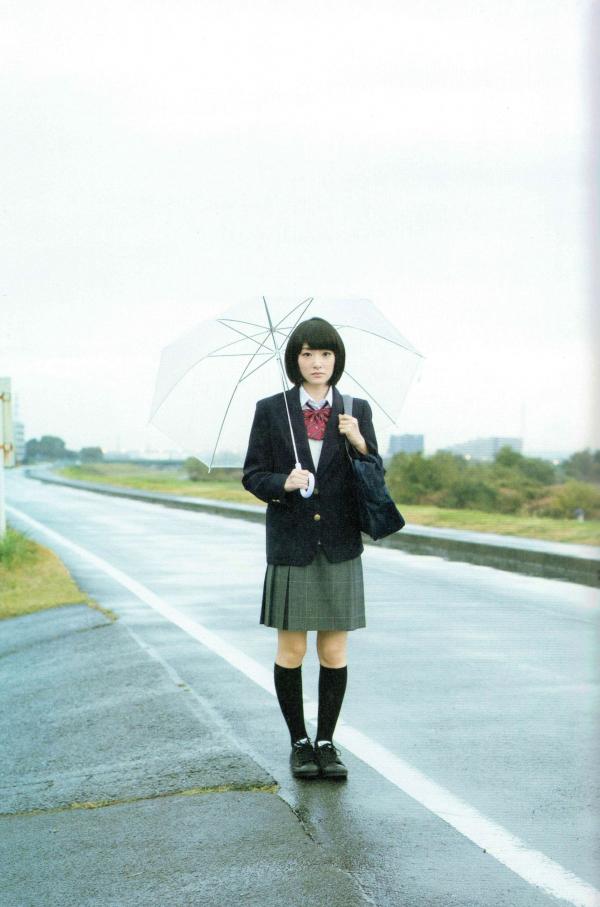 生駒里奈 生驹里奈  生驹里奈《君の足跡》写真精选：海边校园清纯校服主题，元气少女治愈系影像第63张图片