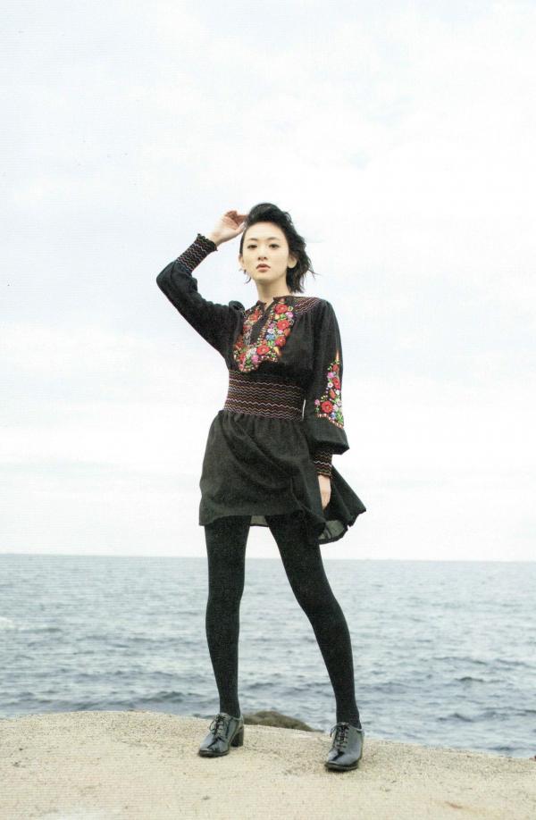 生駒里奈 生驹里奈  生驹里奈《君の足跡》写真精选：海边校园清纯校服主题，元气少女治愈系影像第101张图片