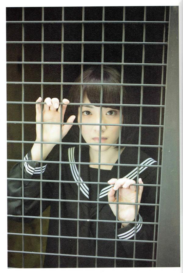 生駒里奈 生驹里奈  生驹里奈《君の足跡》写真精选：海边校园清纯校服主题，元气少女治愈系影像第110张图片