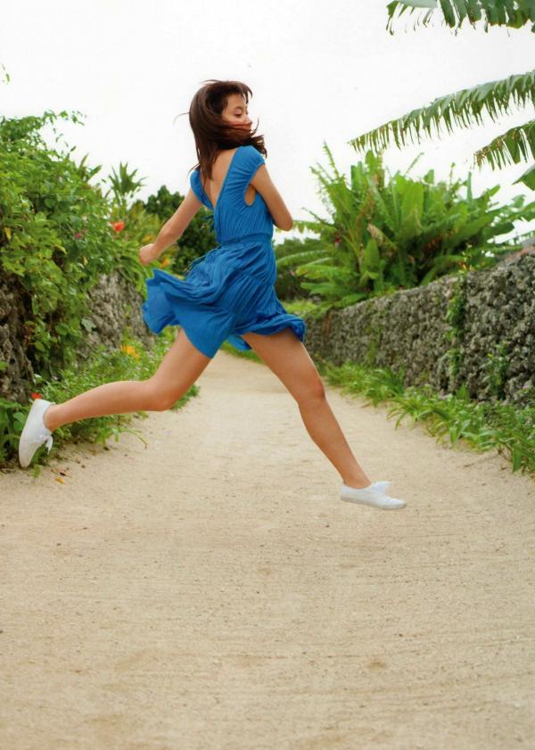 衛藤美彩 卫藤美彩  PB写真集_卫藤美彩《Color》清纯比基尼私房精选[92P]第33张图片