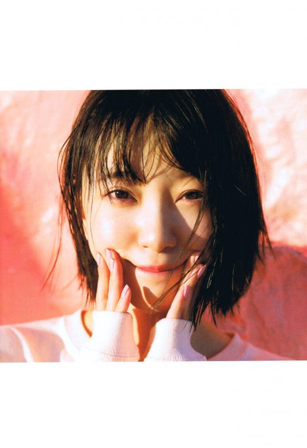 堀未央奈   PB写真集_堀未央奈《君らしさ》：私房居家时尚与高清沙漠户外美拍第21张图片