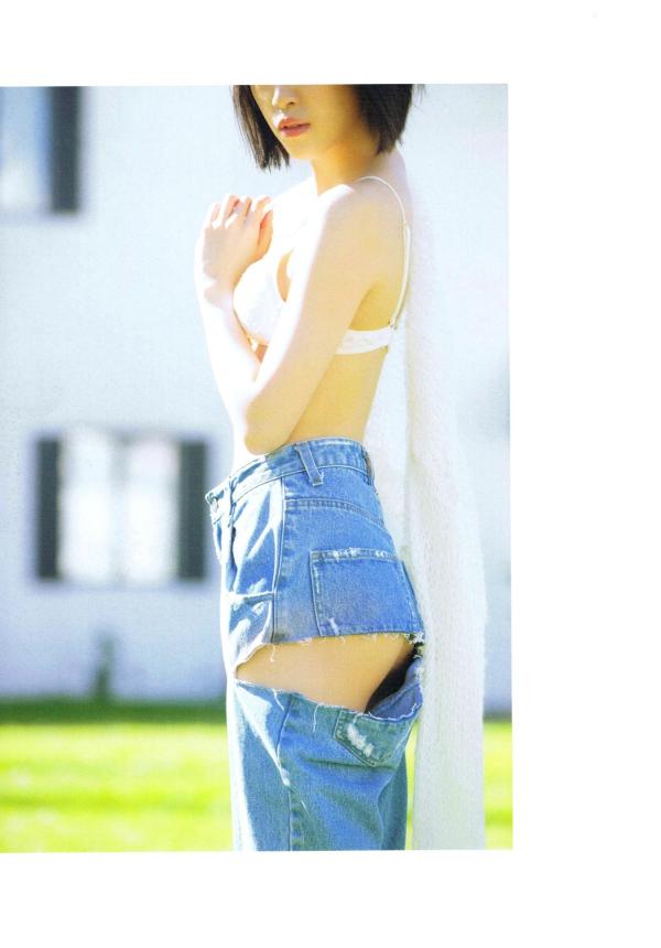 堀未央奈   PB写真集_堀未央奈《君らしさ》：私房居家时尚与高清沙漠户外美拍第54张图片