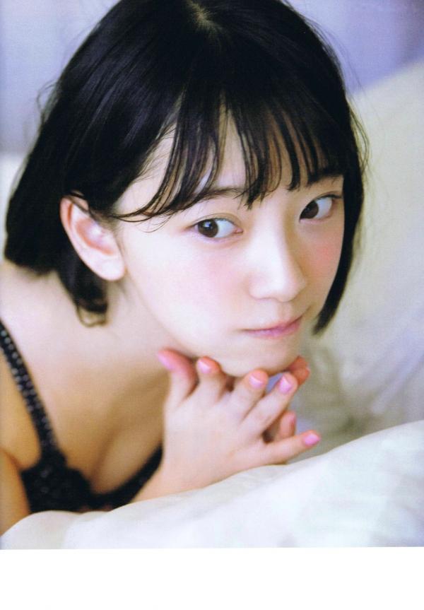 堀未央奈   PB写真集_堀未央奈《君らしさ》：私房居家时尚与高清沙漠户外美拍第63张图片