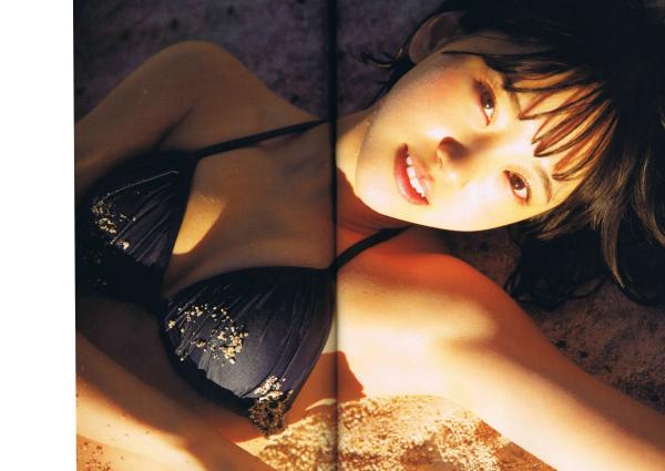 堀未央奈   PB写真集_堀未央奈《君らしさ》：私房居家时尚与高清沙漠户外美拍第70张图片