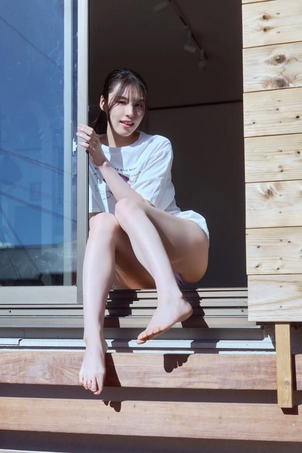 相楽伊織 相乐伊织 相楽伊織 - Our Life 阳光泳池比基尼与清纯浴室性感写真第47张图片