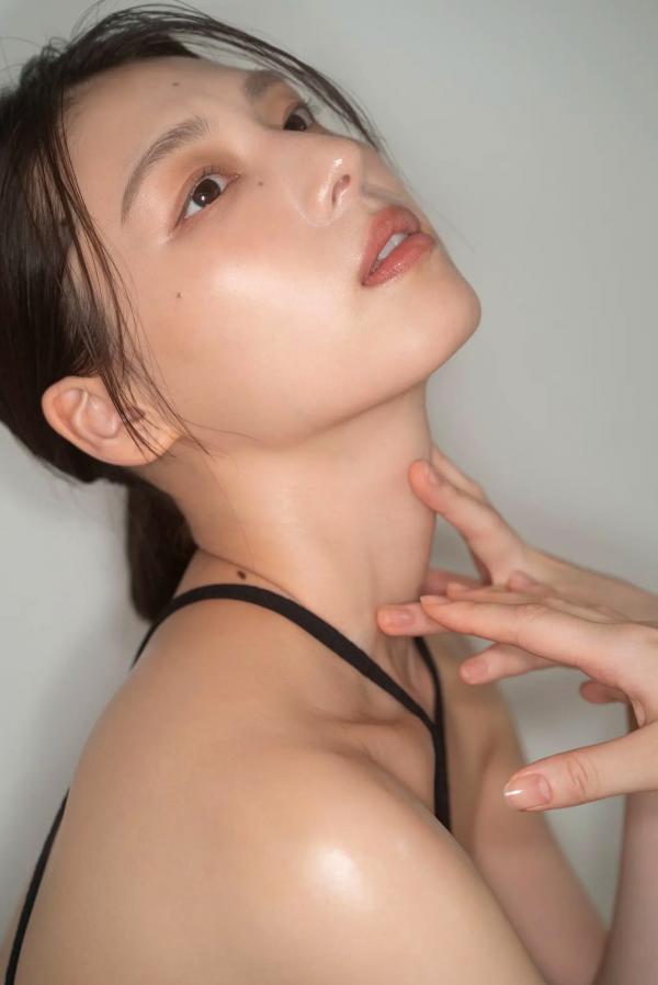相楽伊織 相乐伊织  相楽伊織 - 阳光与湿感写真 室内性感私房与户外雨中美胸诱惑第69张图片