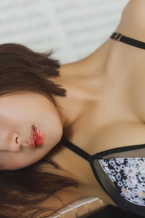 北野瑠華 北野瑠华 北野瑠華 - 誘惑の華：日本清纯女神居家内衣性感私房照第40张图片
