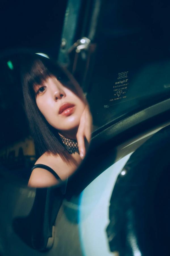 北野瑠華 北野瑠华 《北野瑠華 - Shape of My Heart》复古内衣美腿与机车野性性感写真第17张图片