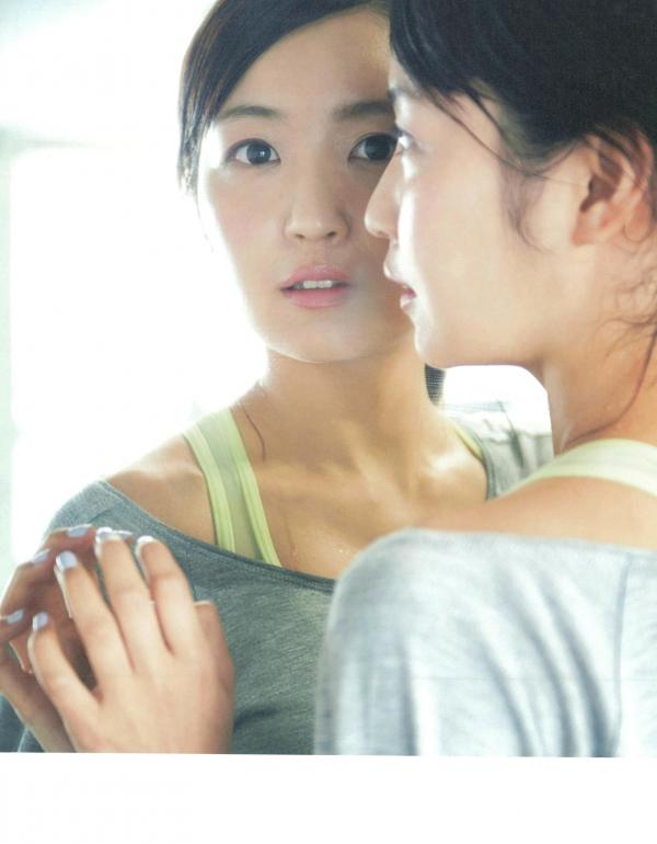 惣田紗莉渚 惣田纱莉渚  惣田纱莉渚首部写真集《うらばなし》，清纯芭蕾舞装练功房写真，展现柔美身姿与清新气质，精选114P第51张图片