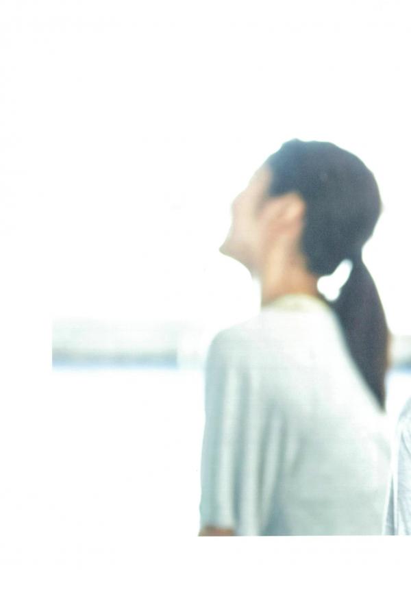 惣田紗莉渚 惣田纱莉渚  惣田纱莉渚首部写真集《うらばなし》，清纯芭蕾舞装练功房写真，展现柔美身姿与清新气质，精选114P第54张图片