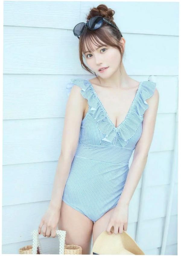 込山榛香   込山榛香 - 清纯甜美私房写真，室内蕾丝内衣与浴室泡沫诱惑，元气少女的夏日治愈系迷人瞬间第8张图片