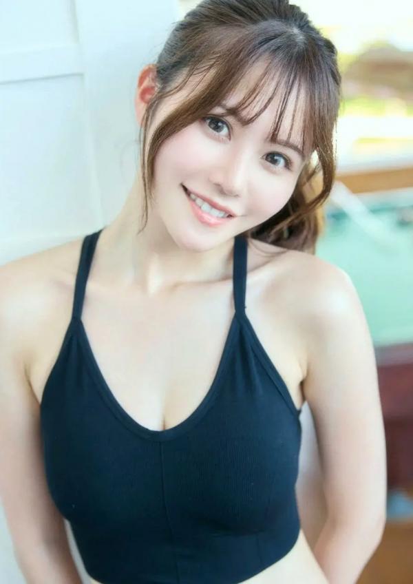込山榛香   込山榛香 - 清纯甜美私房写真，室内蕾丝内衣与浴室泡沫诱惑，元气少女的夏日治愈系迷人瞬间第20张图片